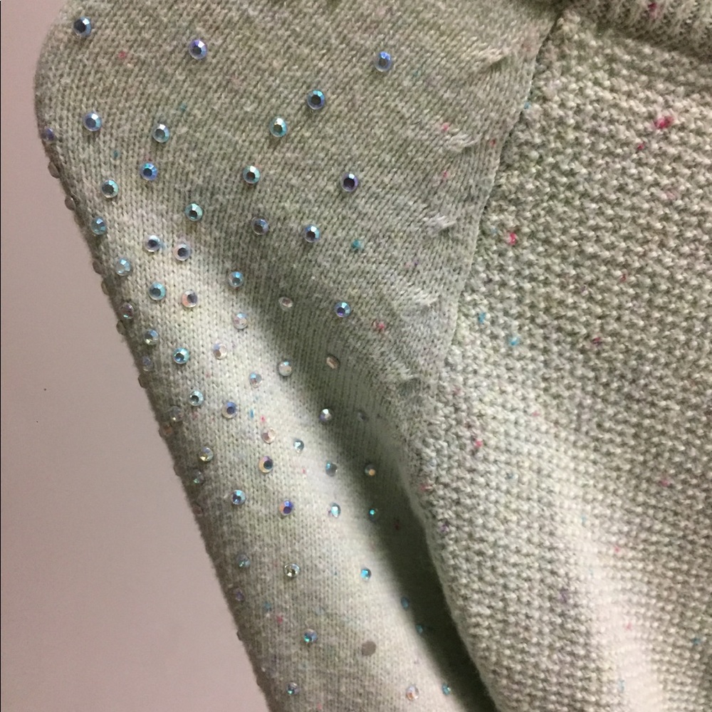 Sweater - Picture 3 of 4
